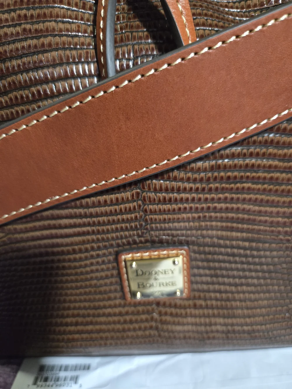 Dooney & Bourke Chestnut Textured Lizard- Emboased Drawstring Bucket Bag. NWT🫶